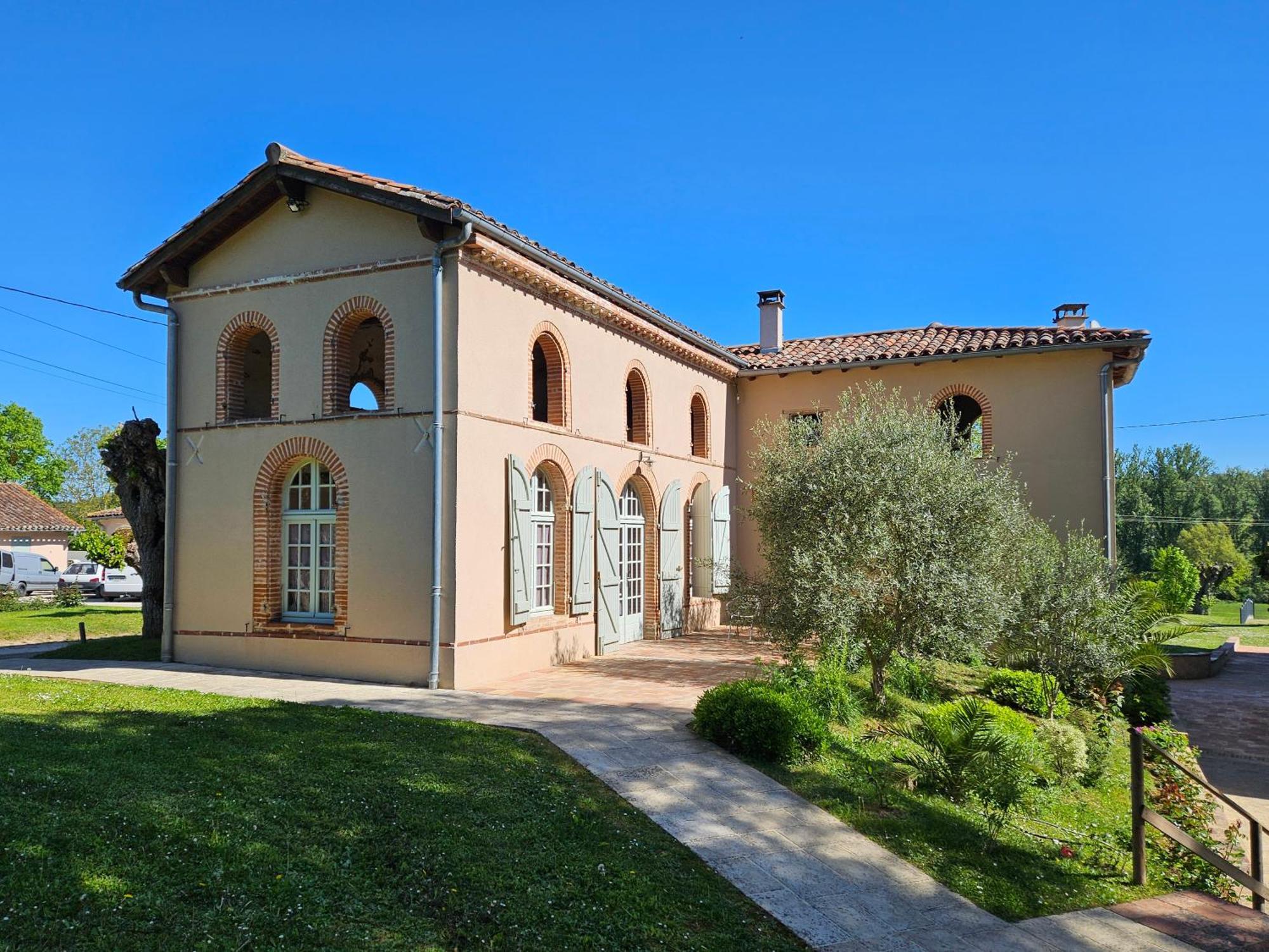 Domaine De Belcayre Acomodação com café da manhã Montauban Exterior foto